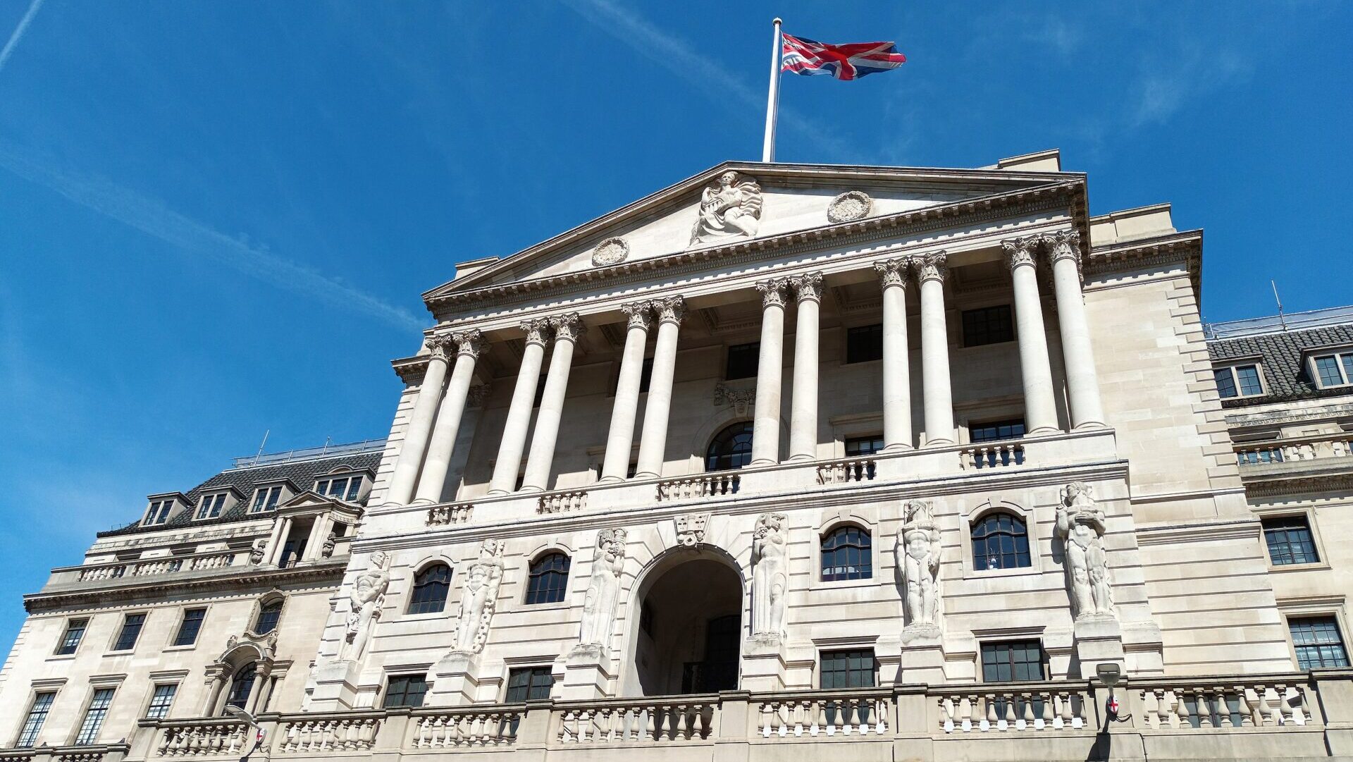 Bank of England cuts interest rates by 0.25 points to 4.75%